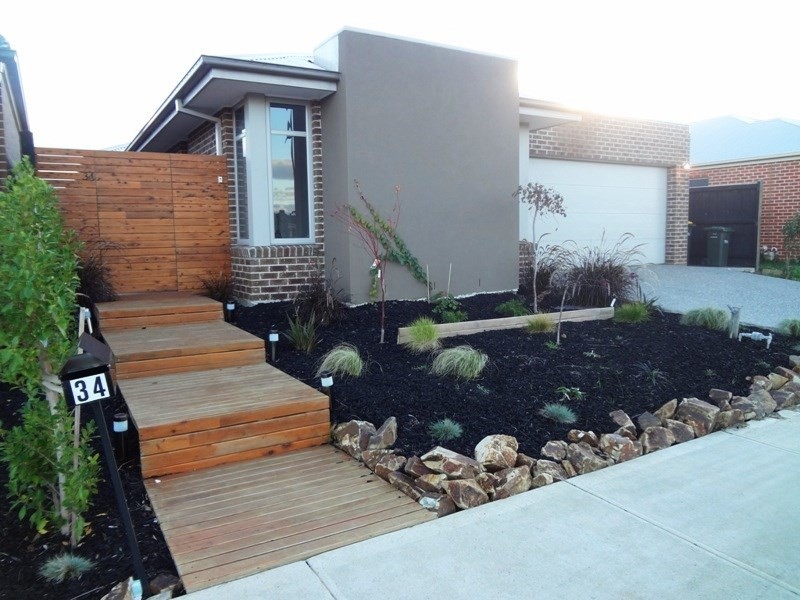 34 Aleman Green, Mernda VIC 3754