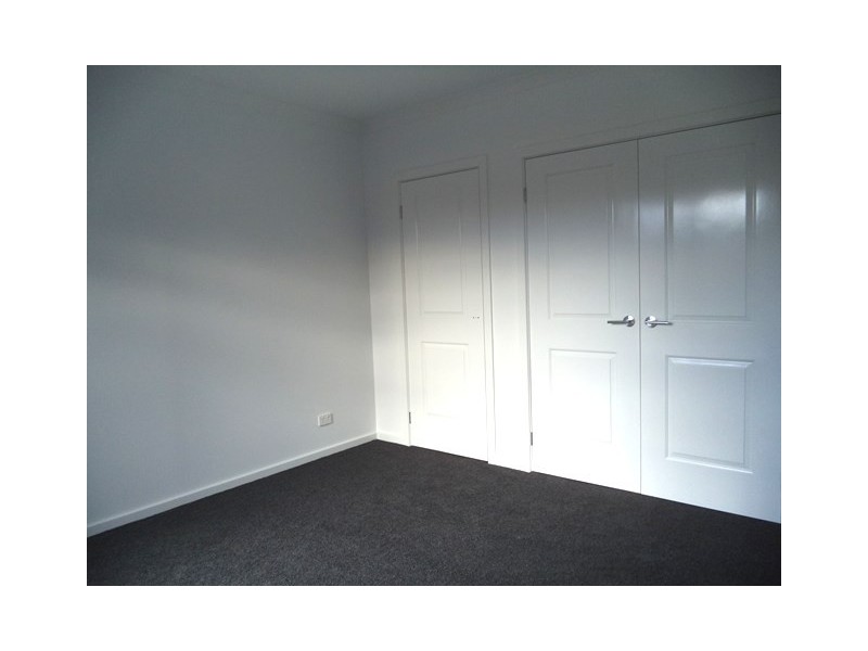 2 Lehmann Walk, Epping VIC 3076