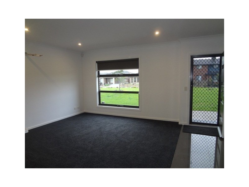 2 Lehmann Walk, Epping VIC 3076