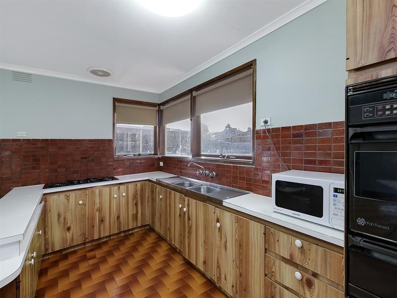 10 Karri Grove, Epping VIC 3076