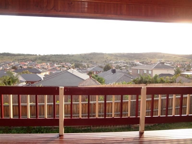 370 Gordons Road, South Morang VIC 3752