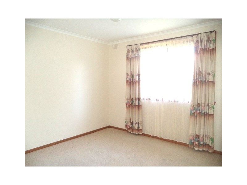 1 Idriess Court, Mill Park VIC 3082