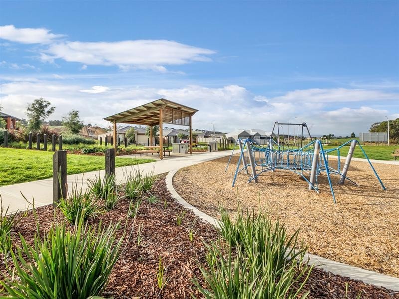 5 Greenside Way, Mernda VIC 3754