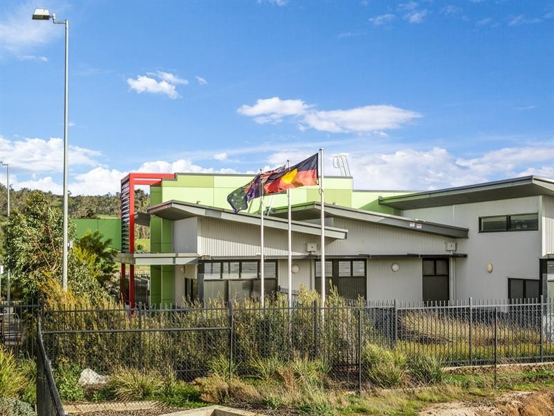 5 Greenside Way, Mernda VIC 3754