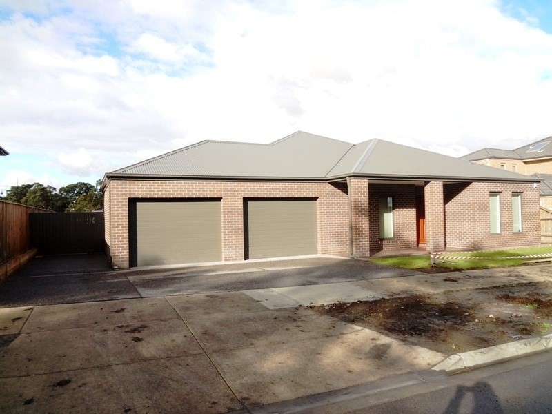 22 Loughton Avenue, Epping VIC 3076