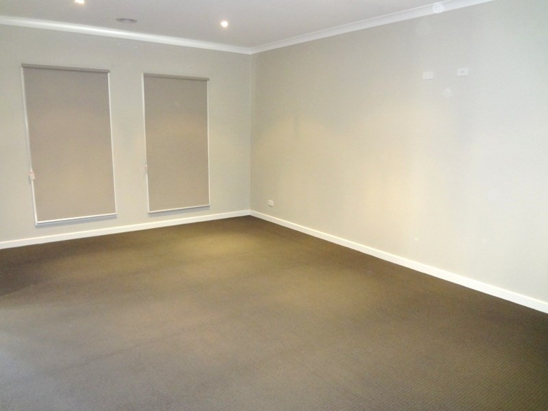 22 Loughton Avenue, Epping VIC 3076