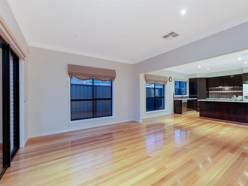 6 Steels Place, South Morang VIC 3752