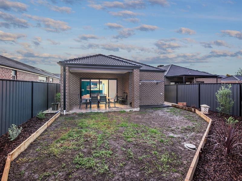 6 Steels Place, South Morang VIC 3752