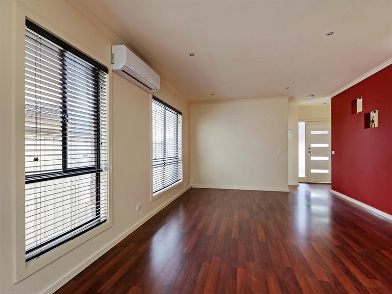 11/13 Viewgrand Boulevard, Epping VIC 3076