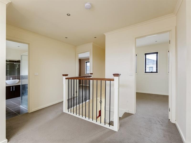 11/13 Viewgrand Boulevard, Epping VIC 3076