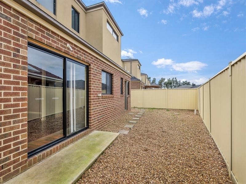 11/13 Viewgrand Boulevard, Epping VIC 3076