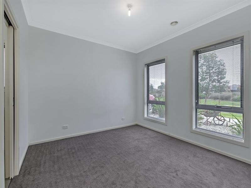 6 Alhambra Drive, Epping VIC 3076