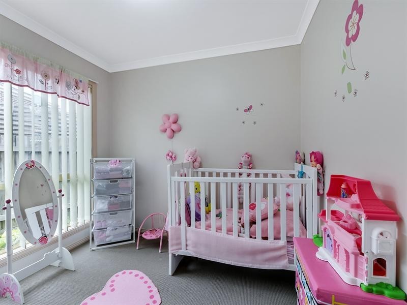 28 Oldfield Place, Epping VIC 3076