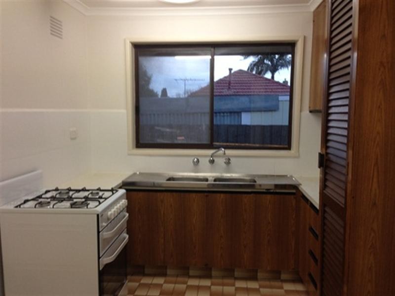 10/1 Rochdale Square, Lalor VIC 3075