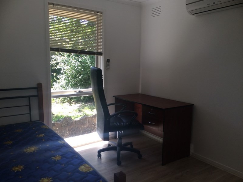 Rooms@5 Merryn Close, Bundoora VIC 3083