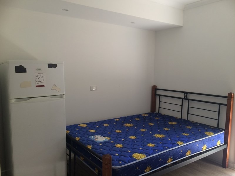 Rooms@5 Merryn Close, Bundoora VIC 3083