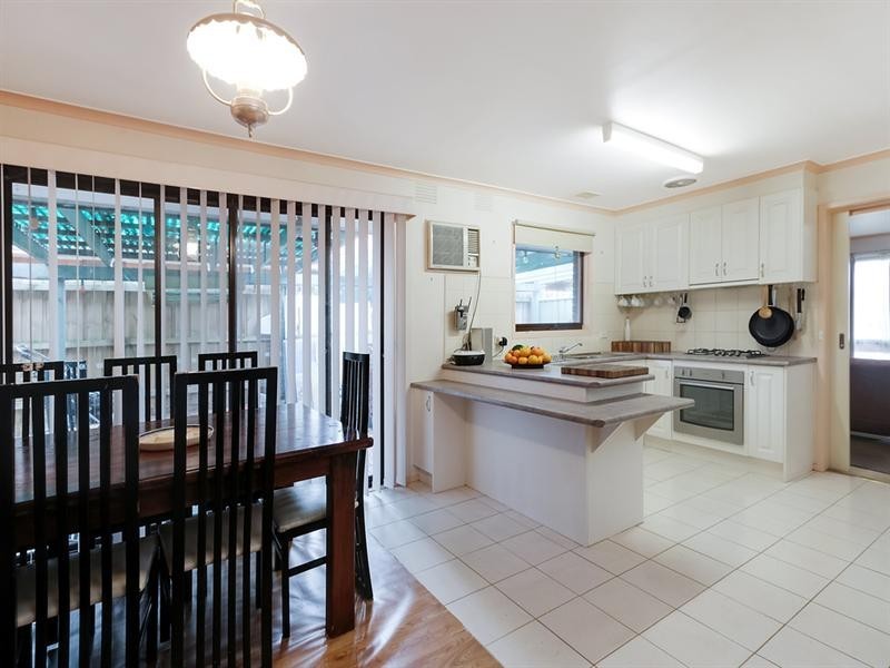 12 Bouverie Place, Epping VIC 3076