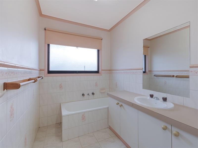 12 Bouverie Place, Epping VIC 3076