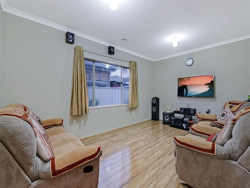 10 Karagola Terrace, Epping VIC 3076