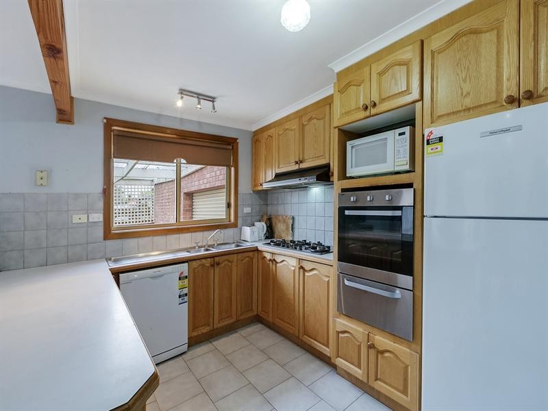 26 Sieben Close, Mill Park VIC 3082