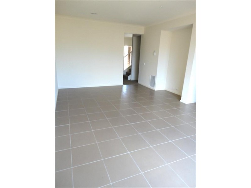 32 Bacchus Drive, Epping VIC 3076