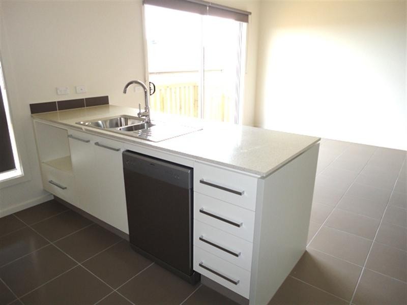 32 Bacchus Drive, Epping VIC 3076