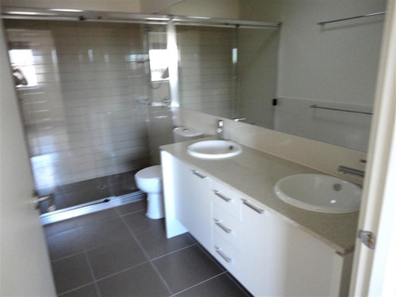 32 Bacchus Drive, Epping VIC 3076