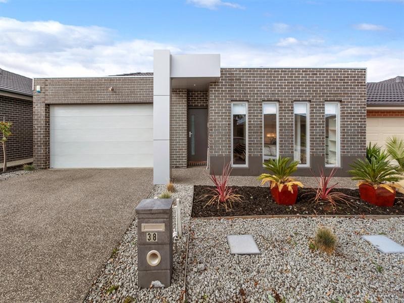 38 Stonegate Drive, (Wollert), Epping VIC 3076