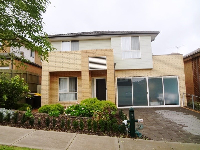 32 Waterlily Drive, Epping VIC 3076