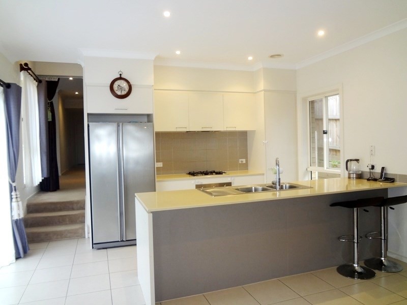 32 Waterlily Drive, Epping VIC 3076