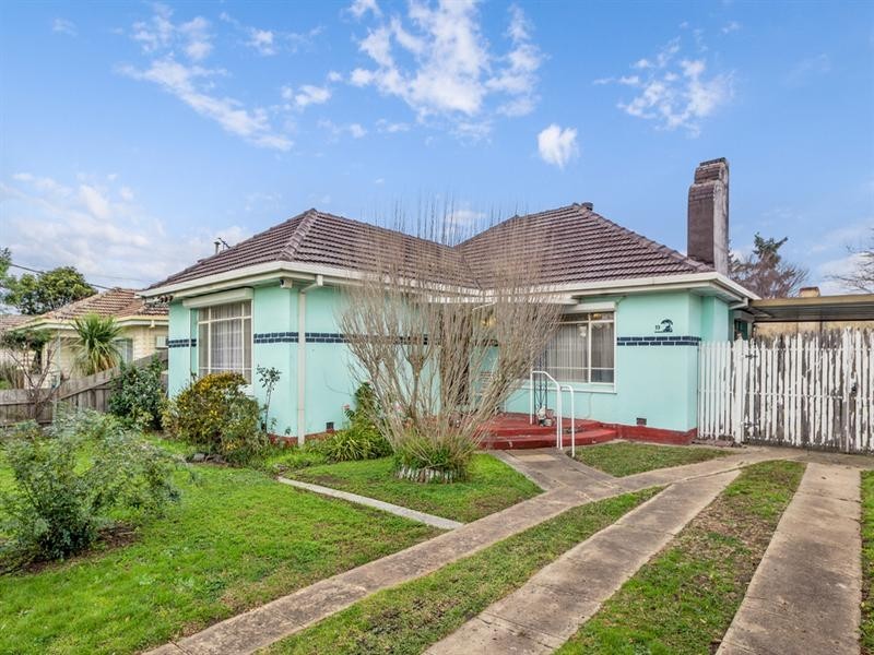 19 Derrick Street, Lalor VIC 3075