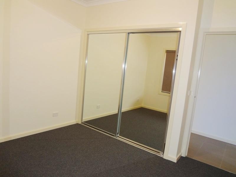 2/13 Bali Place, Lalor VIC 3075