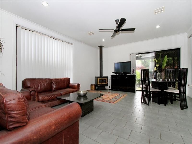 9 Randell Court, Mill Park VIC 3082