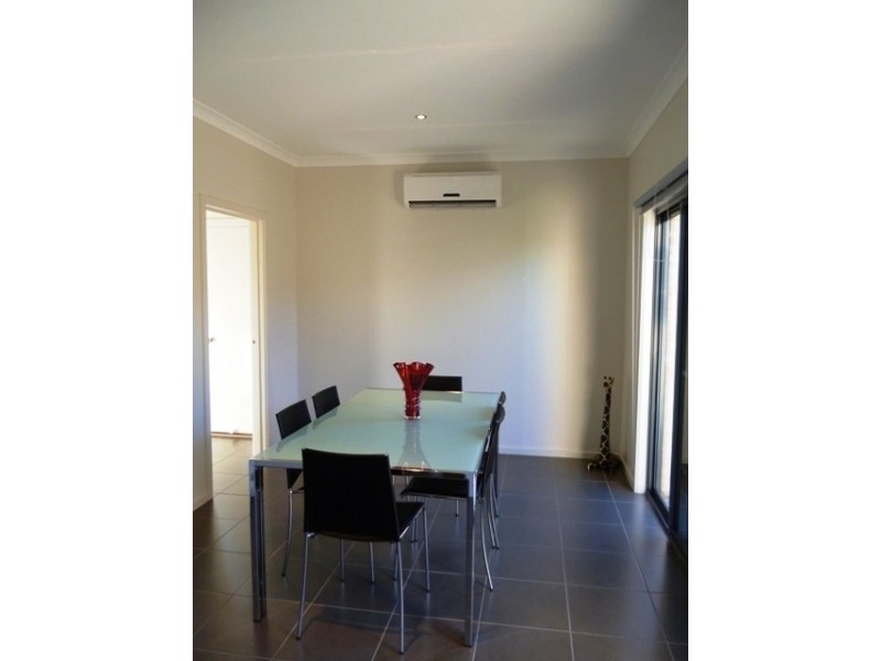 5 Mavora Place, South Morang VIC 3752