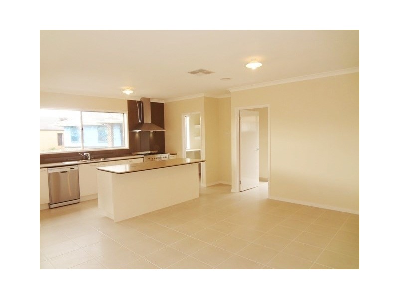 16 Darwin Way, Wollert VIC 3750