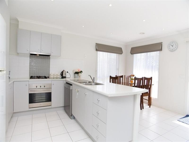 53 Shaftsbury Drive, Epping VIC 3076