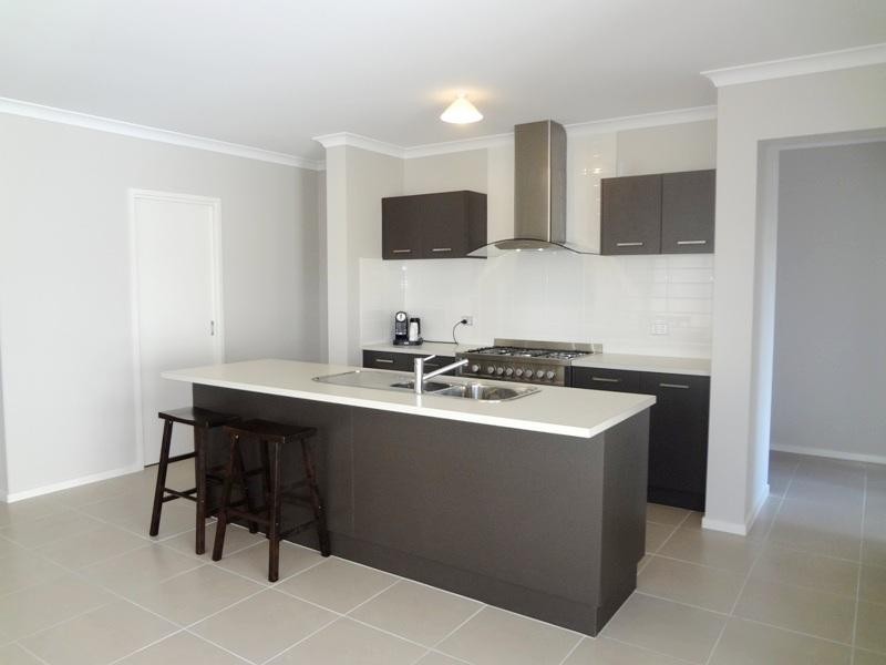 5 Cloverfield Crescent, (Wollert), Epping VIC 3076