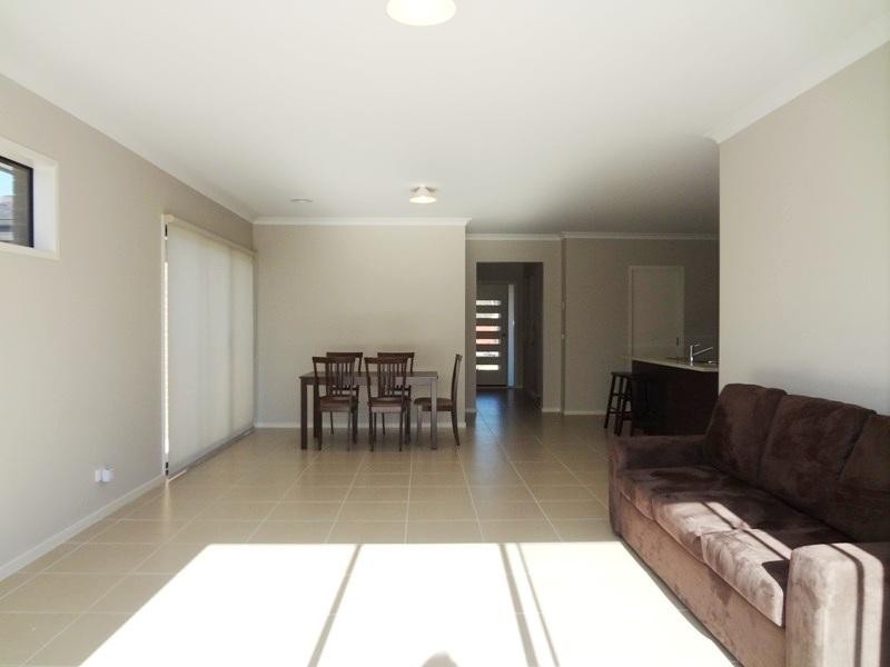 5 Cloverfield Crescent, (Wollert), Epping VIC 3076