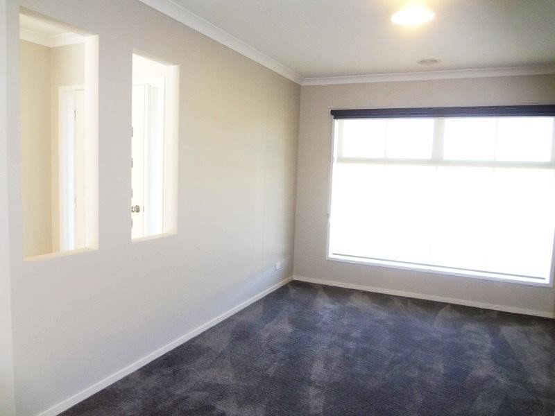 5 Cloverfield Crescent, (Wollert), Epping VIC 3076
