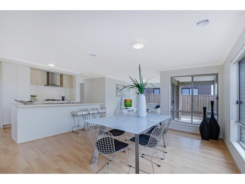 19 Beresford Road, Epping VIC 3076