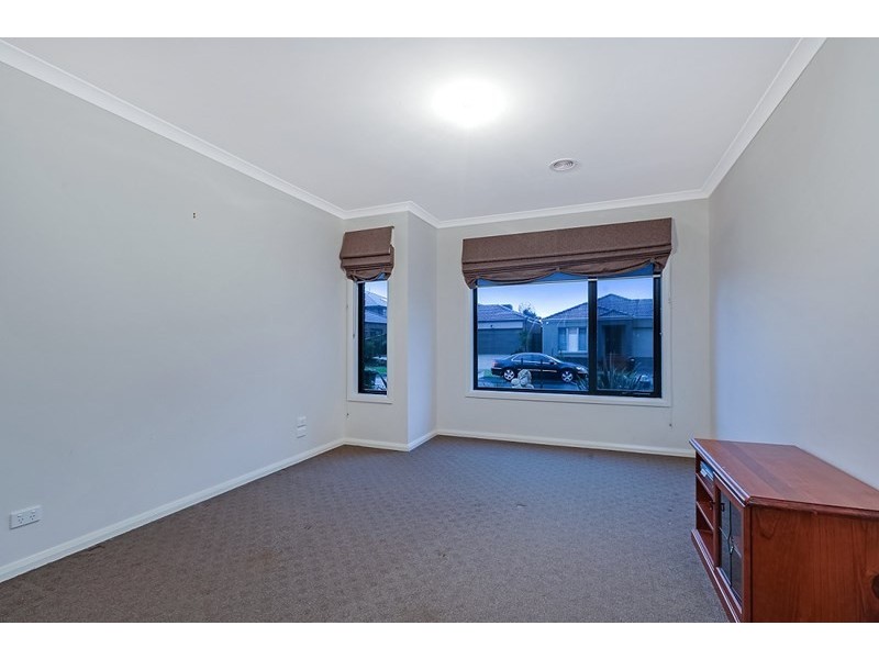 6 Steels Place, South Morang VIC 3752