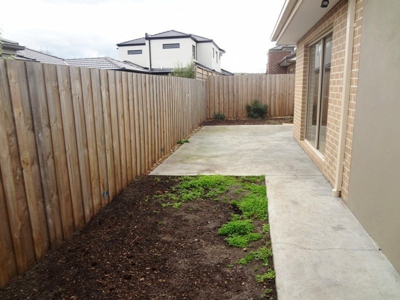9/9 Garth Place, Epping VIC 3076