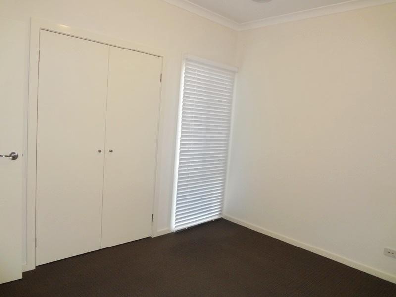 17 Yumbarra Parade, Wollert VIC 3750