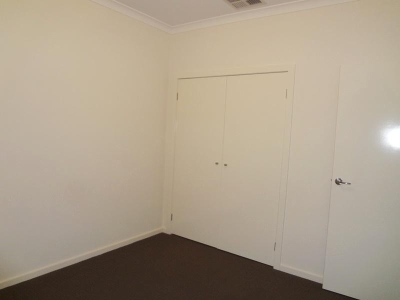 17 Yumbarra Parade, Wollert VIC 3750