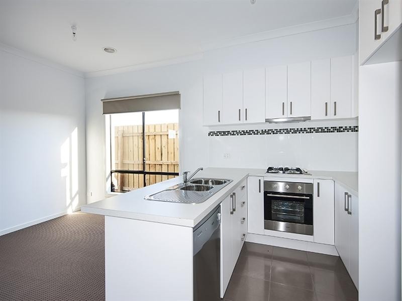 17 Oriano Street, Epping VIC 3076