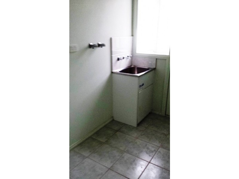 73 Powell Street (Regent), Reservoir VIC 3073