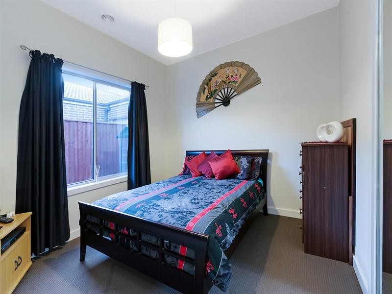 6 Cloverfield Crescent, Epping VIC 3076