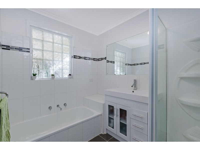 7 Pinnacle Court, Lalor VIC 3075