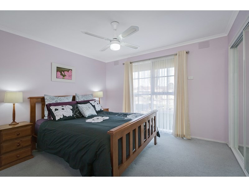 7 Pinnacle Court, Lalor VIC 3075