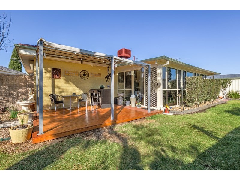 7 Pinnacle Court, Lalor VIC 3075